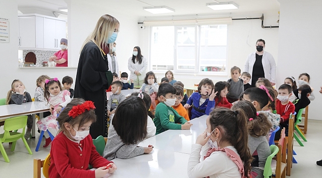 Minikler avukatlık mesleğini tanıdı