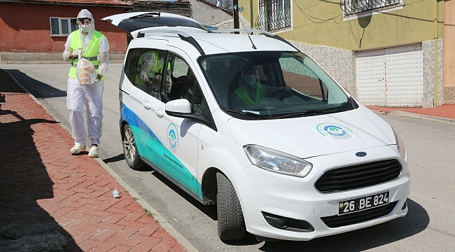 Odunpazarı'ndan karantina altındaki vatandaşlara iki öğün sıcak yemek