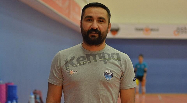OSB Teknik Koleji Antrenörü Harun Şahin: "Emeklerinin karşılığı maddiyatla ölçülmez"