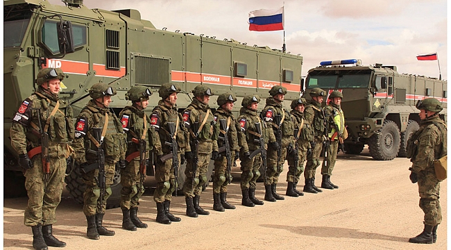 Rusya, Ukrayna sınırındaki askerlerini geri çekiyor