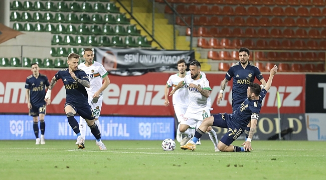 Süper Lig: Alanyaspor: 0 - Fenerbahçe: 0