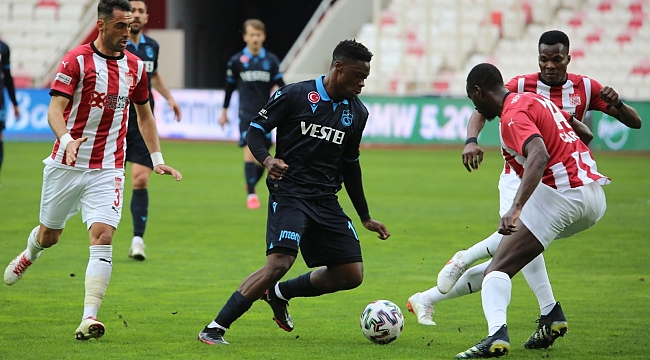 Süper Lig: DG Sivasspor: 0 - Trabzonspor: 0