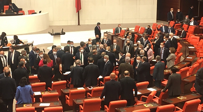 TBMM'de tansiyon yükseldi