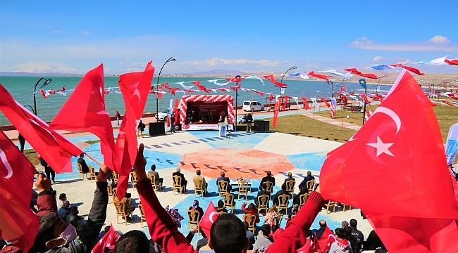 Tuşba'da 'Kurtuluş Günü' coşkusu