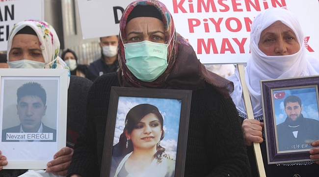 Vanlı anneler evlatlarını istiyor