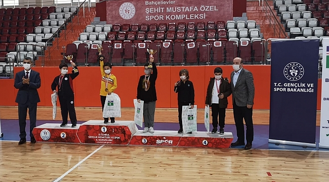 Yarışmalarla sportif becerilerinin farkına vardılar