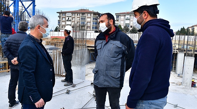 Yeşilyurt Belediyesi yeni hizmet binası inşaatı hızla yükseliyor