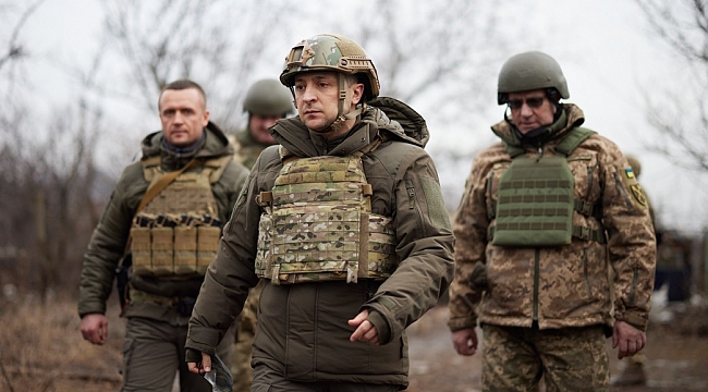 Zelenskiy, Rusya ile gerginliği tırmandıran Donbass'a gidiyor