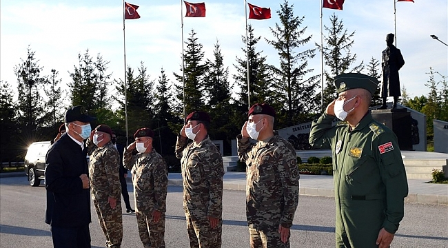 Bakan Akar: