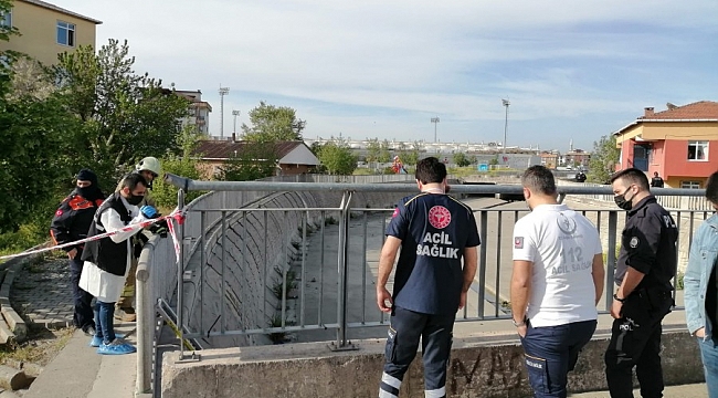 Köprü korkuluklarına asılı halde bulundu