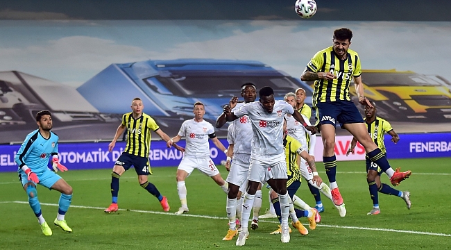 Süper Lig: Fenerbahçe: 1 - DG Sivasspor: 2