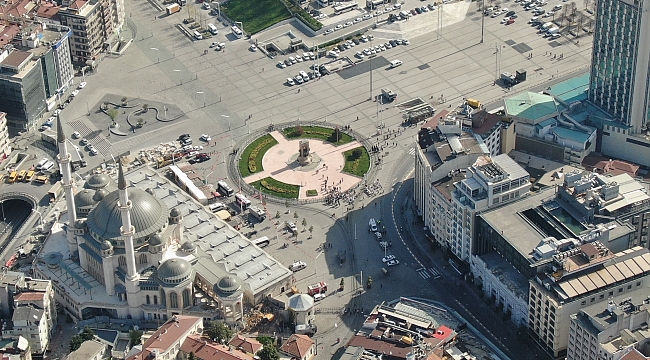 Taksim'e çıkmak isteyen gruba müdahale