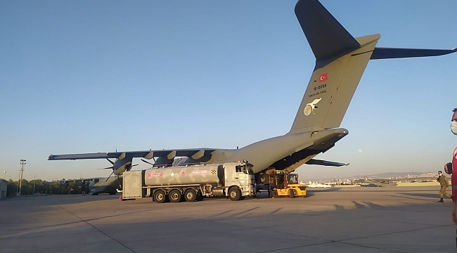 Türkiye Hindistan'a iki askeri kargo uçağı ile tıbbi yardım gönderdi