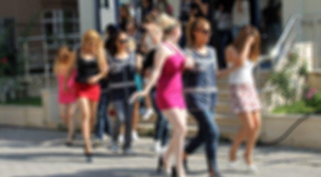 Adana merkezli 4 ilde yapılan fuhuş operasyonunda 45 kişiye gözaltı