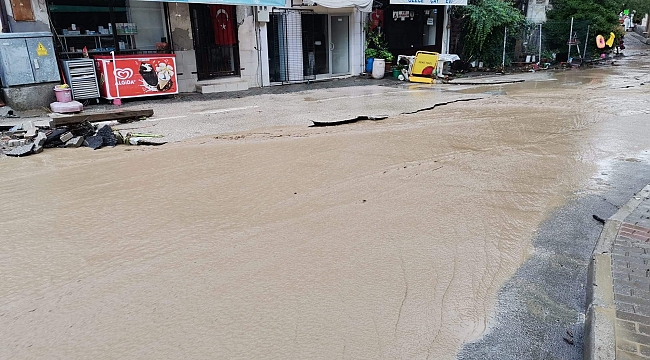 Gemlik ve Mudanya sele teslim