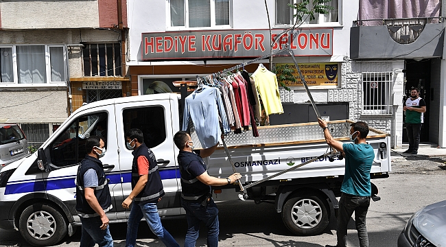 İşgalden kurtarılan kaldırımlar vatandaşlara kaldı