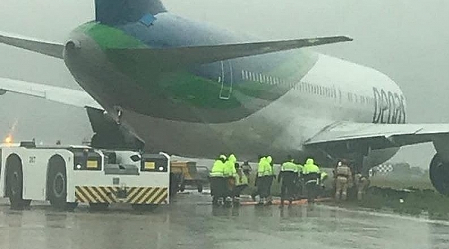 Kırım'da yolcu uçağı pistten çıktı