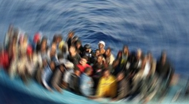 Yemen açıklarında 300'e yakın göçmenin ölmüş olabileceğinden korkuluyor