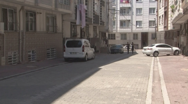 Aldatıldığını düşündü, eşini sırtından bıçakladı