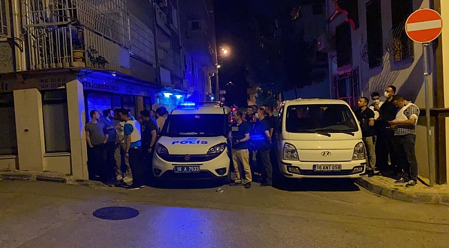 Polise ateş açtı