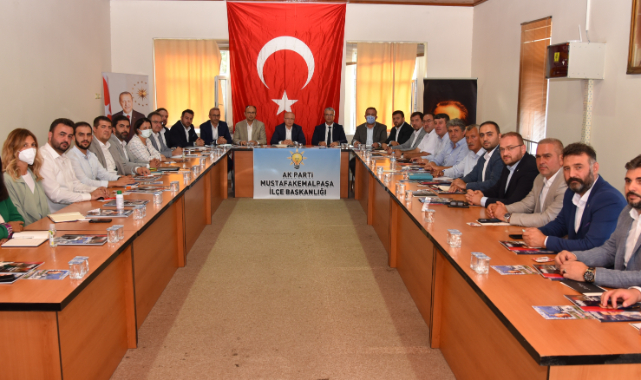 Başkan Gürkan, AK Parti ilçe başkanları ile Mustafakemalpaşa'da buluştu