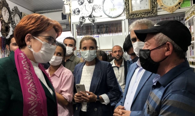 Akşener'in Bayburt ziyaretinde vatandaşlarla partililer arasında arbede