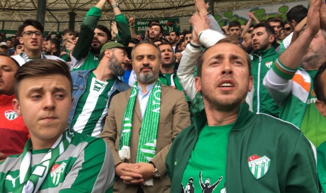 Alinur Aktaş'tan Bursaspor'a 16 bin 16 TL'lik destek