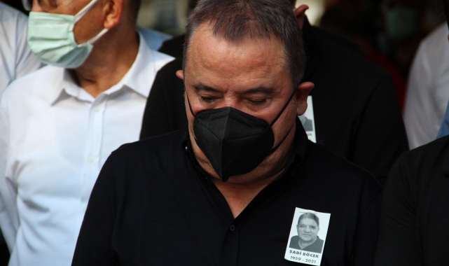 Başkan Böcek'ten, ağabeyine son görev