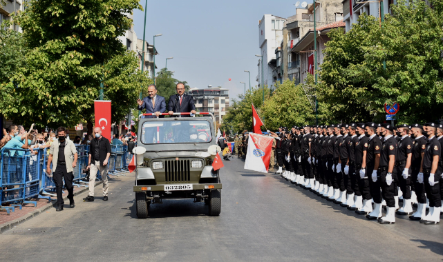 Bursa’da ‘Zafer Bayramı’ coşkusu