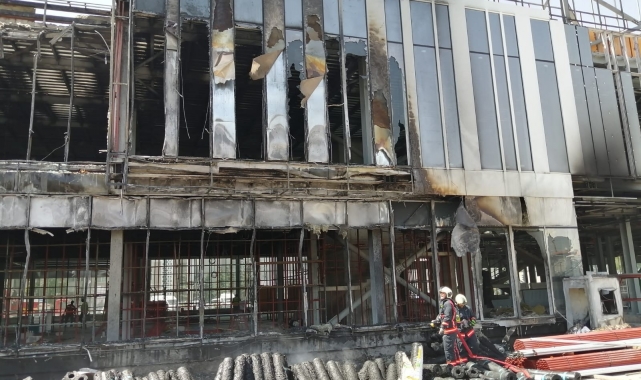 Büyükşehir Belediyesi, Ankara'da çıkan yangının kısa sürede kontrol altına alındığını duyurdu