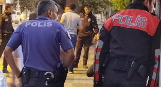 Çaldığı araçla kaçarken polisle çatıştı intihar etti