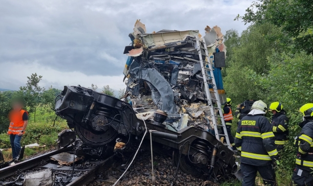 Çekya'da tren kazası: 2 ölü, 40 yaralı