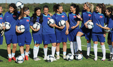 Fenerbahçe, kadın futbol takımı kuracağını açıkladı