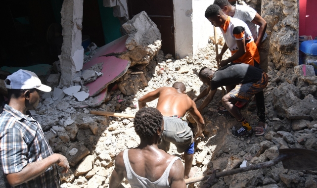 Haiti'deki depremde can kaybı 724'e yükseldi