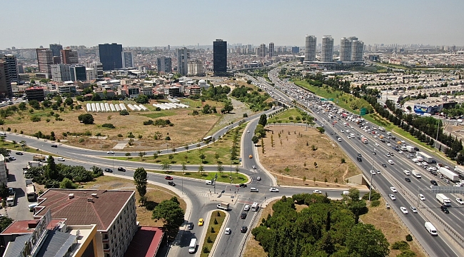 İBB yeşil alanları kuruttu!