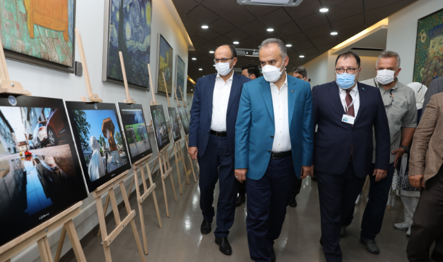 ‘Pandemide Bursa’ sergisi hastaneleri geziyor