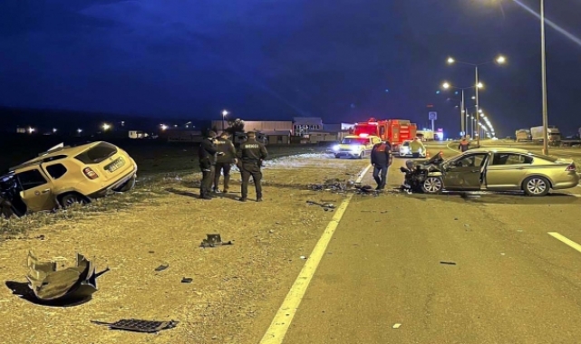 Ardahan'daki trafik kazasında 1 kişi öldü, 1 kişi yaralandı