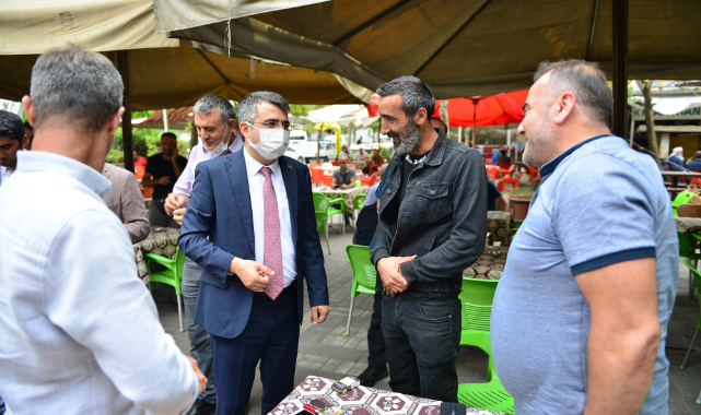 Başkan Yılmaz Yıldırım’ı mahalle mahalle geziyor