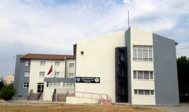 Bursa'da gençler yurtsuz kaldı
