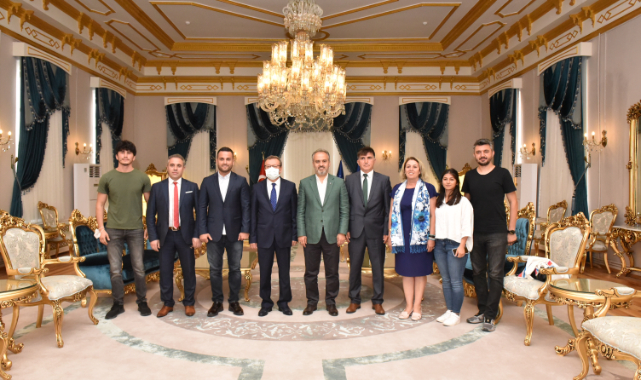 Büyükşehir tesisleri sporcu üniversitelilere ücretsiz
