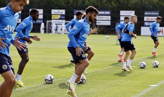 Fenerbahçe, Sivasspor maçı hazırlıklarını sürdürdü