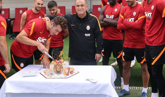 Galatasaray'da Fatih Terim'in doğum günü kutlandı