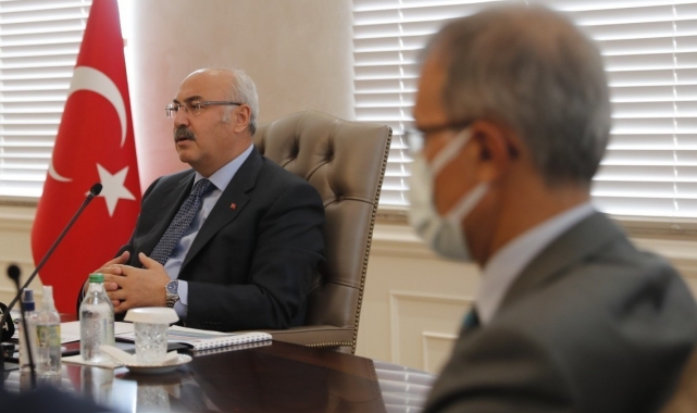 İzmir'de kamu kurumları öğrencilere kapılarını açacak