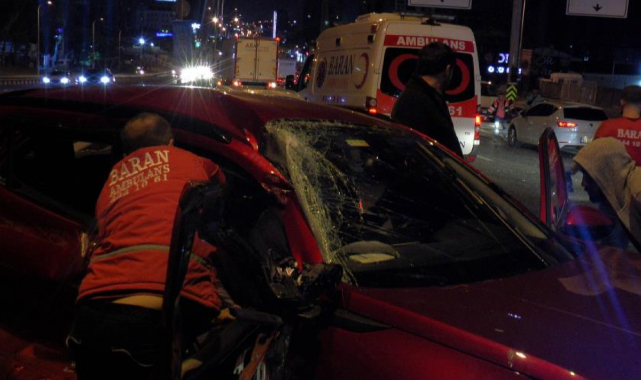 Kartal'da 10 aracın karıştığı zincirleme kaza