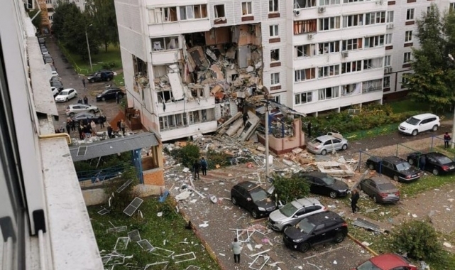Rusya'da 9 katlı binada doğal gaz patlaması: 2 ölü, 8 yaralı