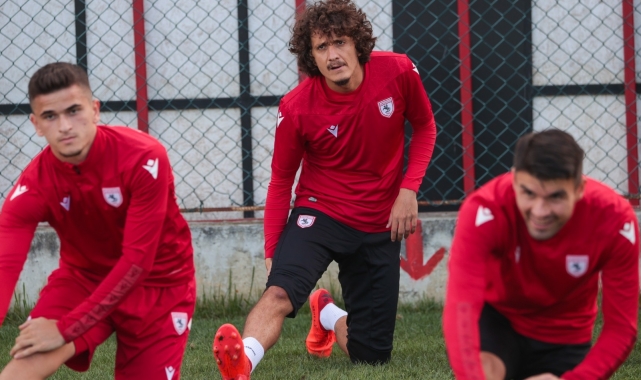 Samsunspor'a 23 oyuncu geldi, 28 oyuncuyla yollar ayrıldı