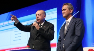  Son 20 yılda öğretmen maaşlarını Avrupa'da en çok iyileştiren ülke Türkiye'dir