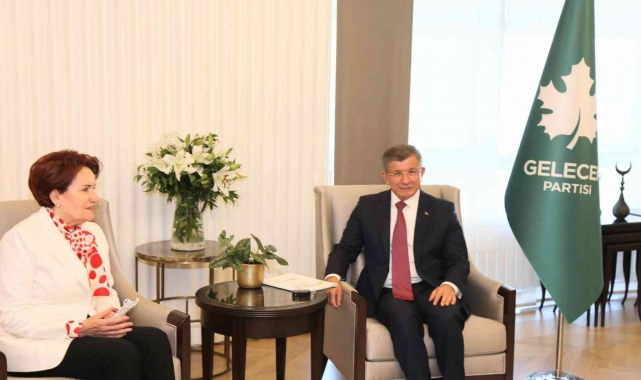 Akşener'den Davutoğlu'na ziyaret