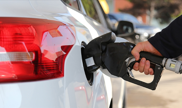 Benzine bu sefer indirim geldi