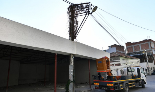 Bursa Osmangazi'de kaçak işyeri yıkıldı